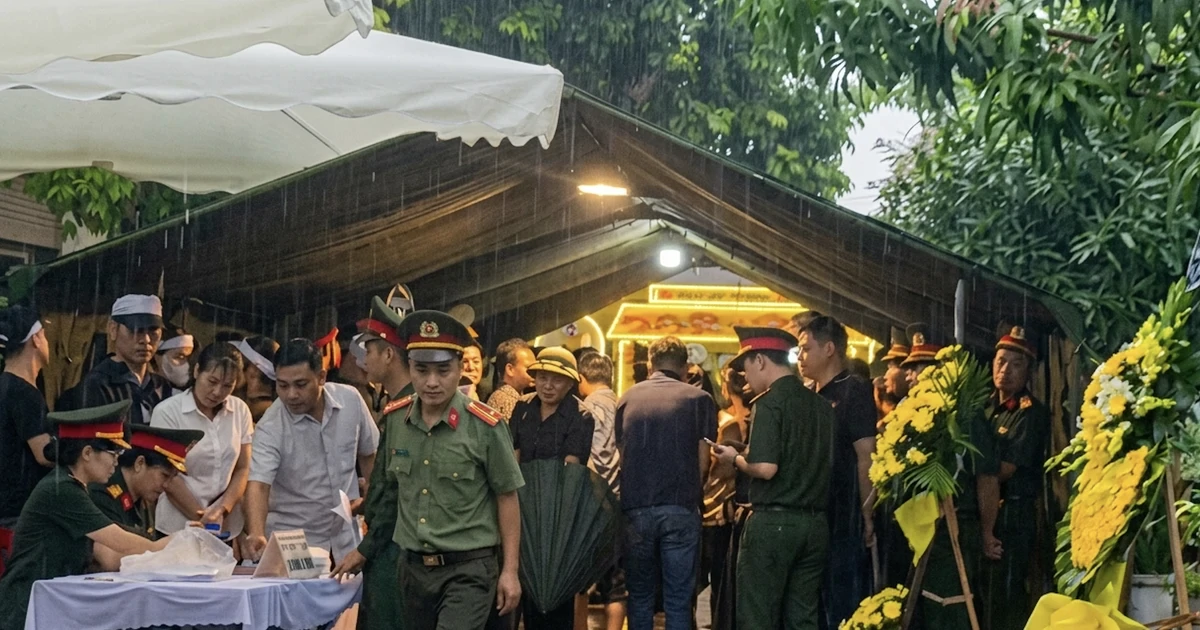 Con trai của Thiếu tá Trần Văn Tùng: "Bố đâu rồi, sao đêm muộn rồi bố chưa về với con"