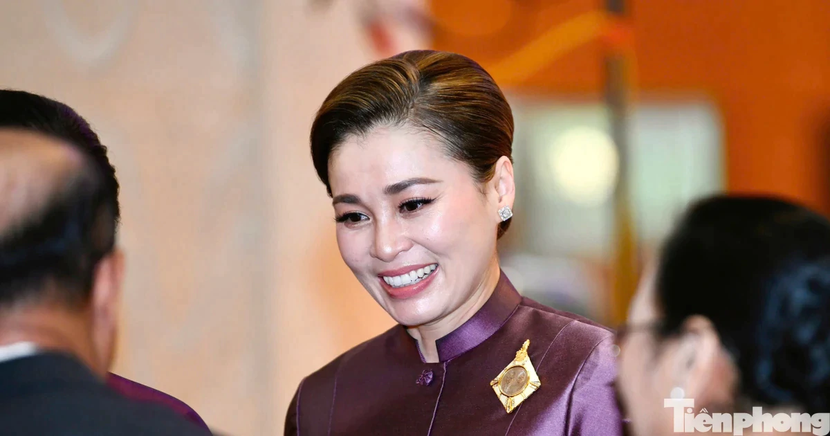 Sự nghiệp đặc biệt của Hoàng hậu Suthida