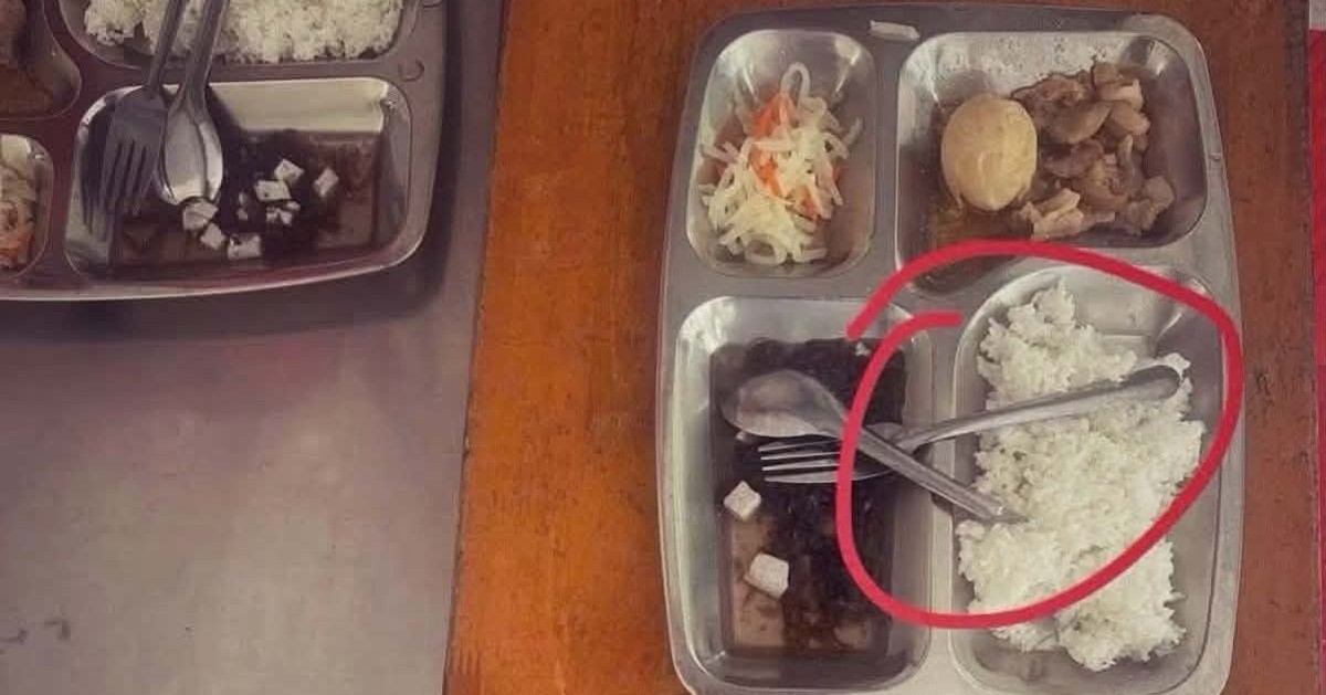 Suất cơm bán trú này có gì mà khiến MXH tranh cãi ầm ĩ, có phụ huynh phải thốt lên: Quá mệt mỏi!