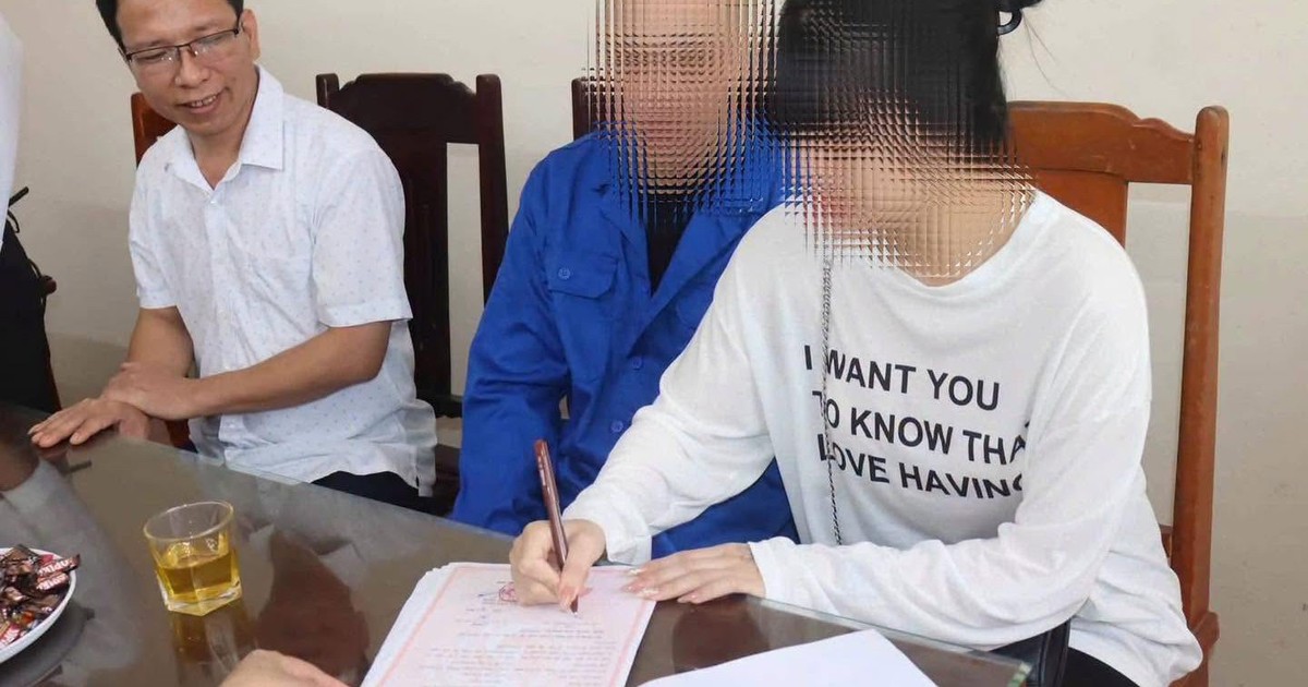 Cô gái kết hôn với bạn trai trong trại tạm giam: Vì tình yêu 6 năm, quyết định được gia đình ủng hộ
