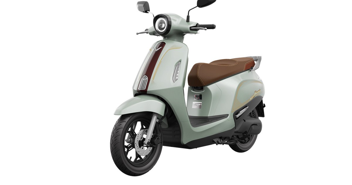 VinFast tung xe máy điện 'quốc dân' mới: Đi 262 km mới cần sạc, giá từ 23 triệu