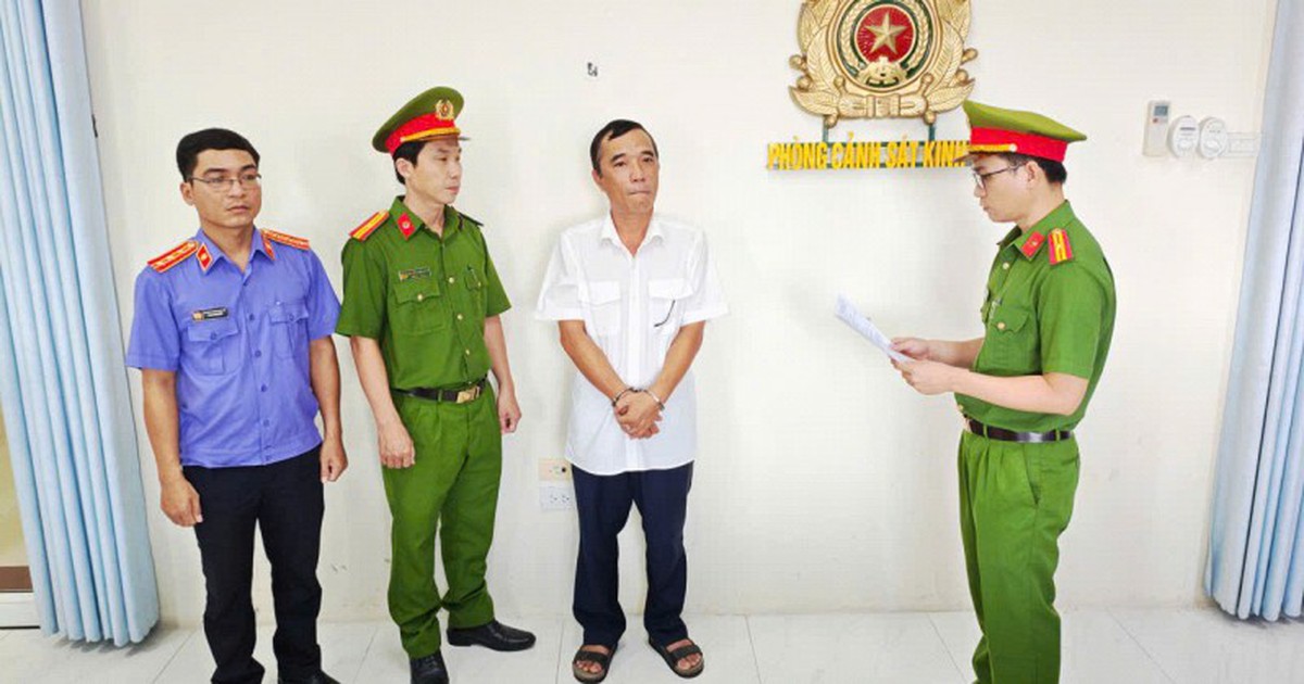 Thi hành lệnh bắt tạm giam cán bộ thuế Phạm Quốc Trưởng SN 1978