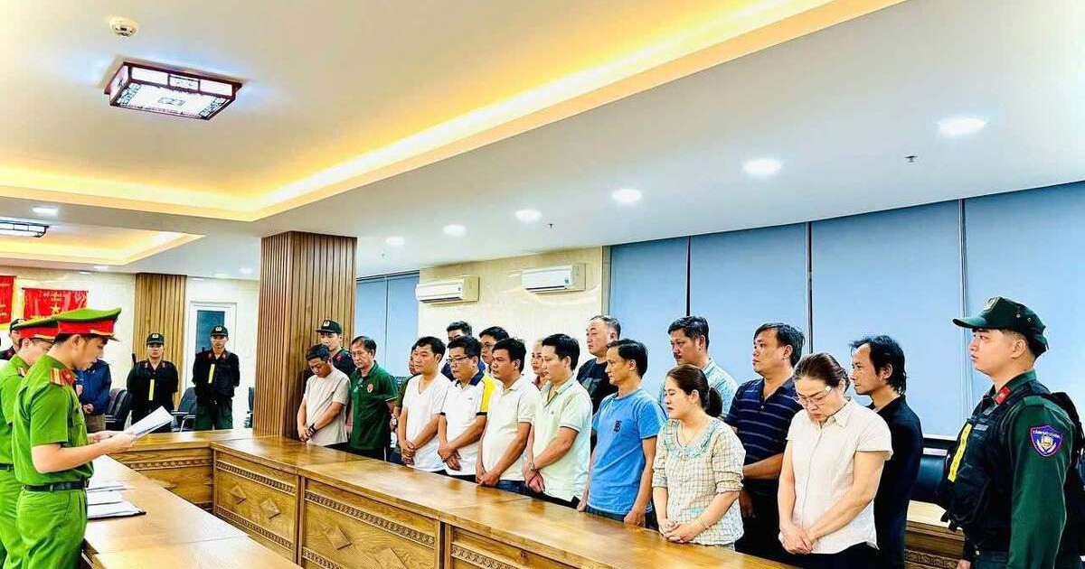 Nhận hàng tỷ để bỏ qua công trình trái phép, 8 cán bộ trật tự đô thị bị khởi tố