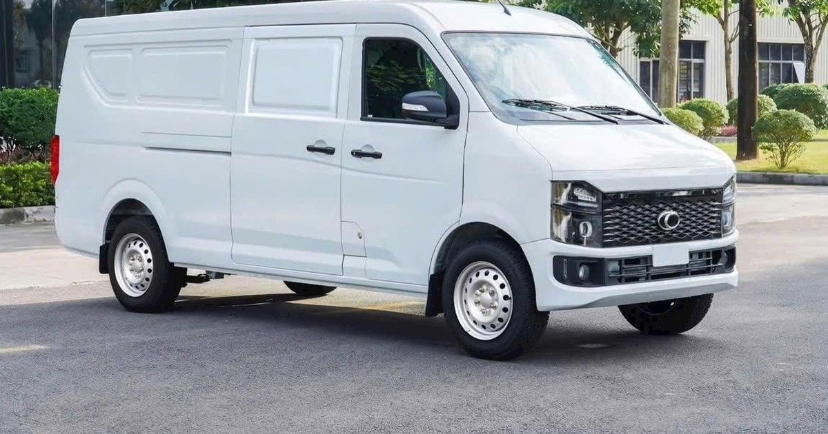 Tỷ phú Trần Bá Dương tung ra xe tải van điện mới, đi 300km sau mỗi lần sạc