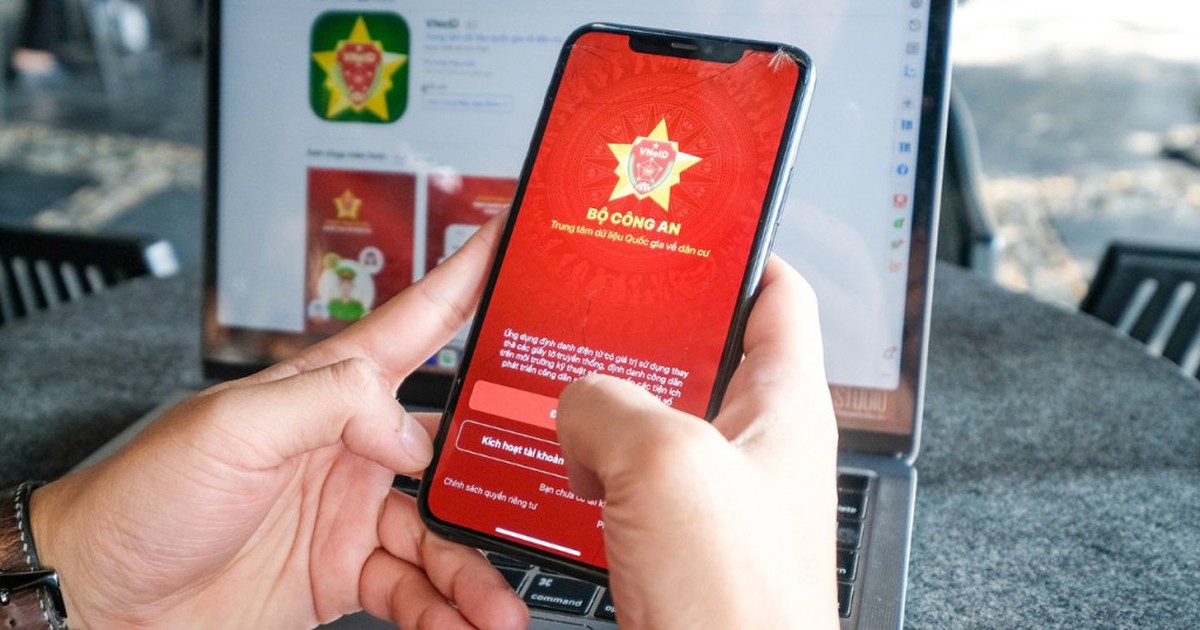 Từ ngày 28/9, VNeID tự động khóa tài khoản trong 2 trường hợp: Người dùng cần làm gì ngay lúc này?