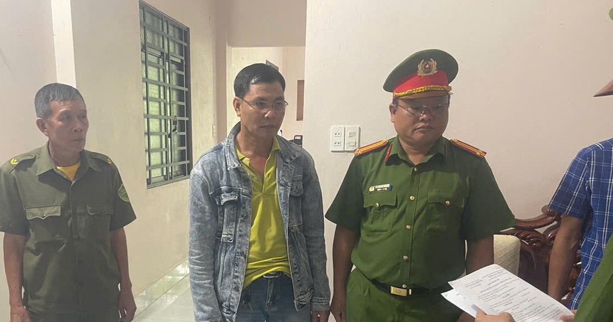 Thi hành lệnh bắt tạm giam môi giới giấy tờ nhà đất Vũ Đình Quang SN 1972