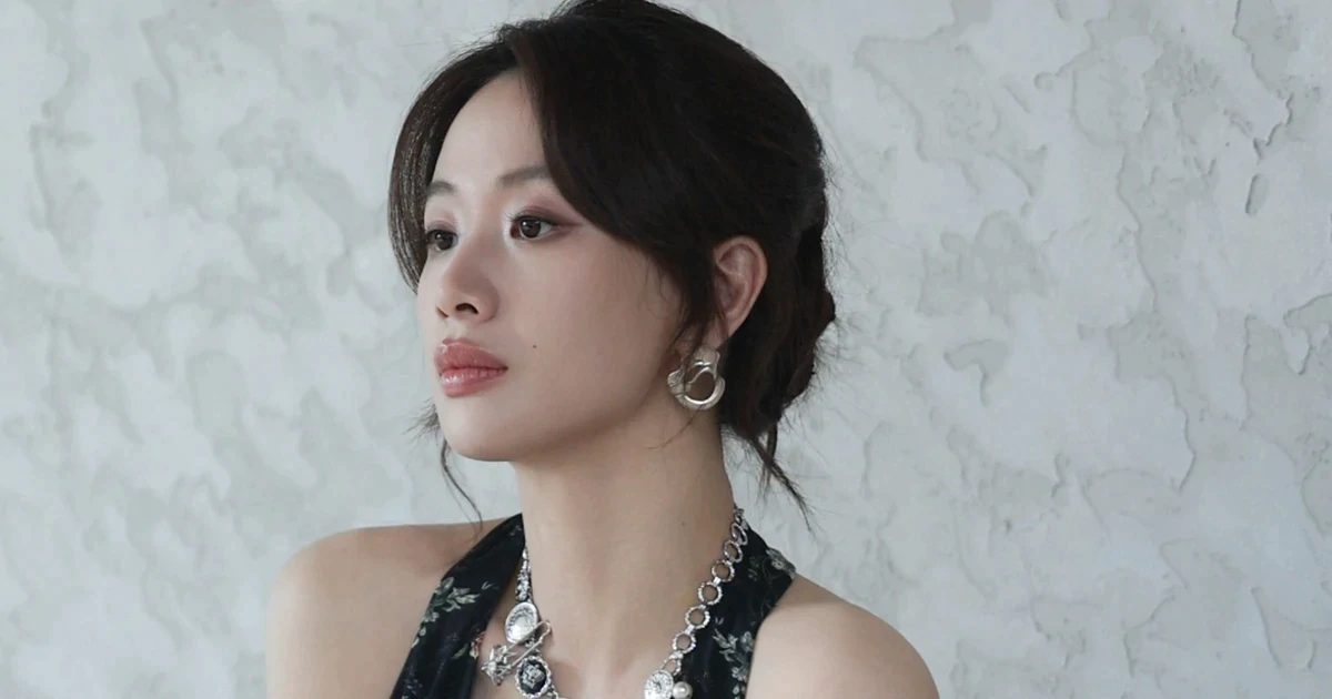 Mỹ nhân mất sự nghiệp vì một quả táo