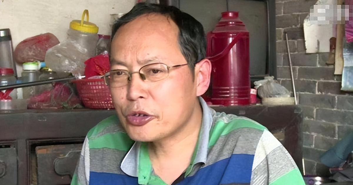 Cú trượt dài của thần đồng đỗ Thủ khoa năm 16 tuổi, U60 sống nhờ bố mẹ và trợ cấp 1,5 triệu đồng/tháng
