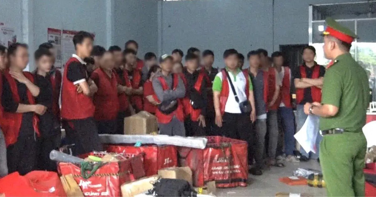 Công an đồng loạt ra quân kiểm tra 4 cơ sở giao hàng, xét nghiệm ma túy đột xuất 77 shipper