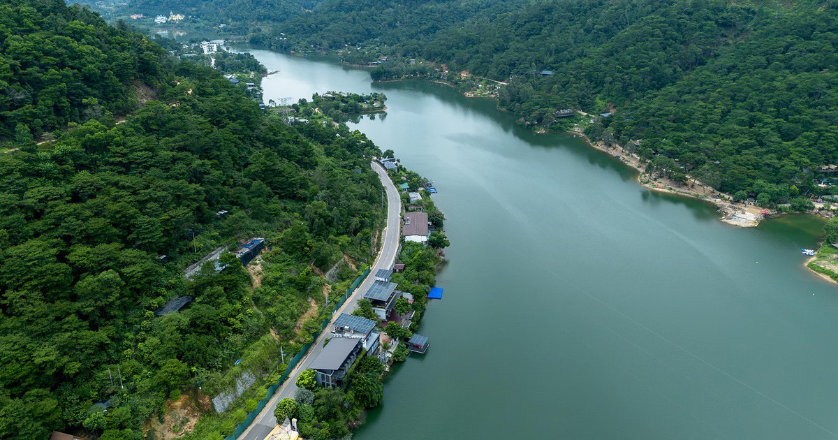 Toàn cảnh hồ Đồng Đò: Loạt villa, homestay cửa đóng then cài trước đợt phá dỡ