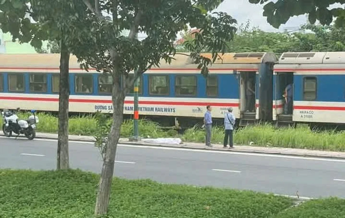 Người đàn ông tử vong sau khi va vào tàu ở ga Sài Gòn