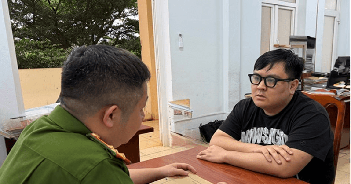 Xác minh giao dịch chuyển khoản của hơn 100 người dân trên cả nước, Công an ra quyết định khởi tố Ngô Hoàng Vũ