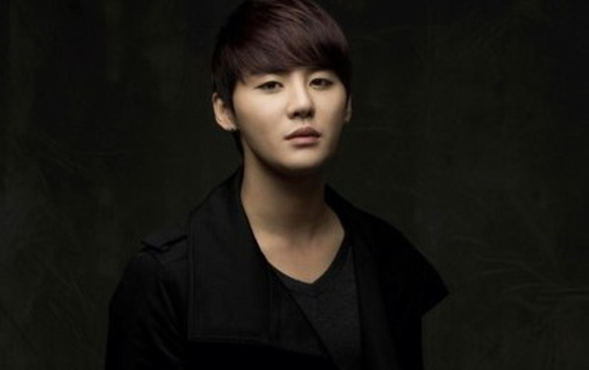 Junsu (JYJ) chiêu đãi fan concert cuối năm