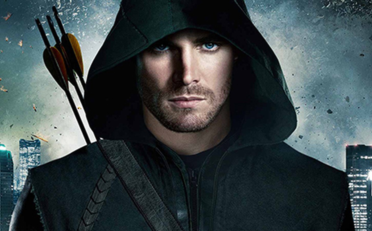 Stephen Amell tiết lộ một sự bất ngờ lớn sắp xảy ra trong “Arrow”