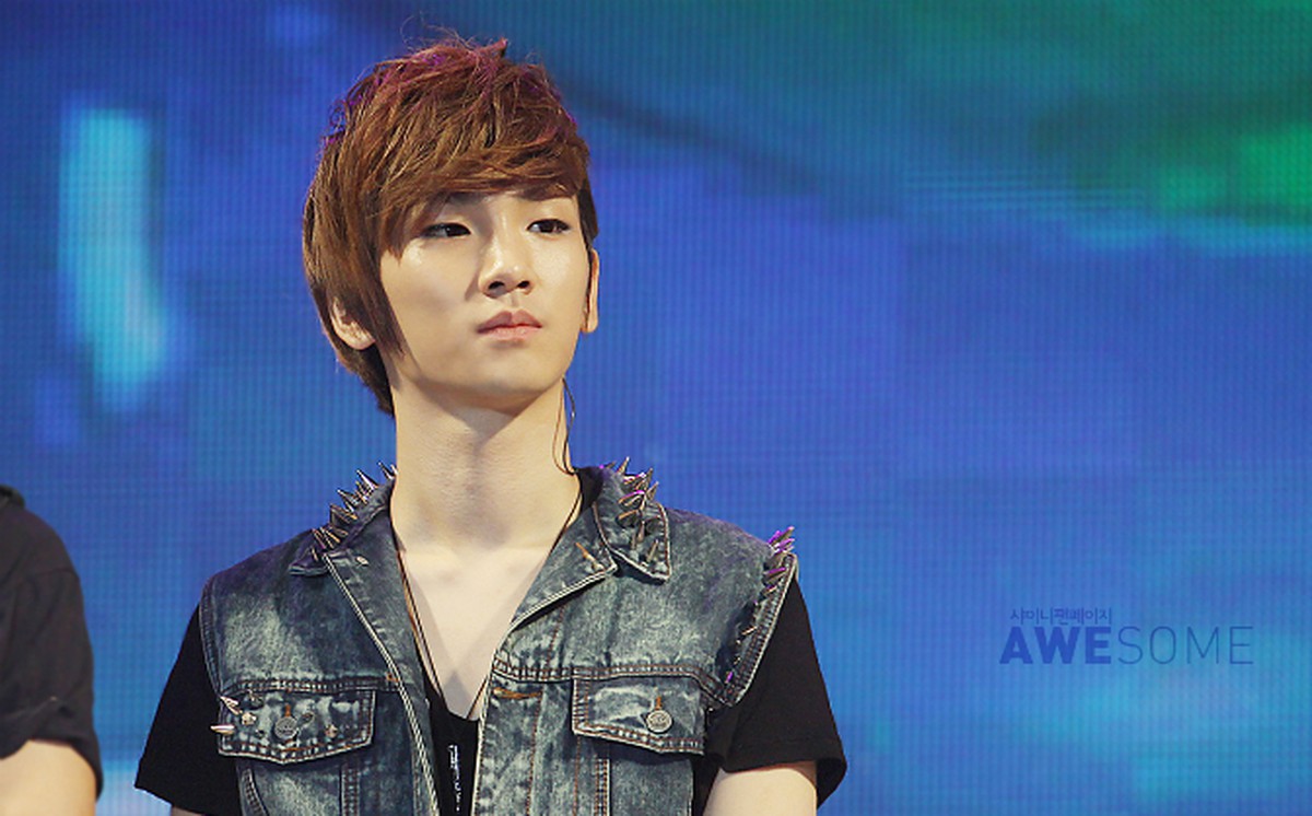 Key (SHINee) đau buồn vì bà qua đời đúng vào sinh nhật anh