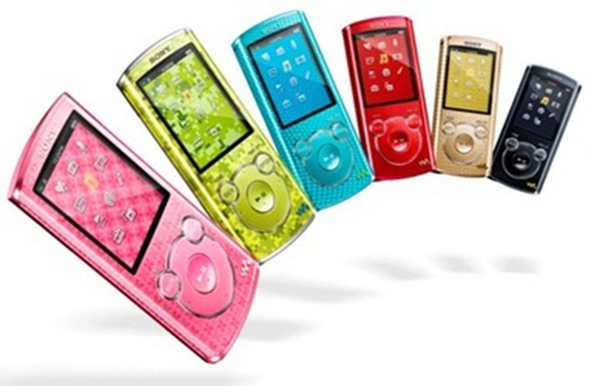 Cực xì-tai với Walkman E460 và W262 mới