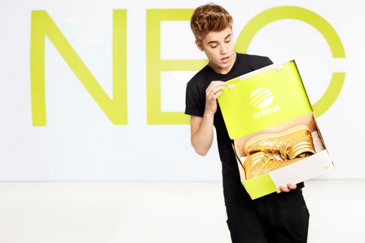 Justin Bieber làm gương mặt đại diện mới của adidas NEO