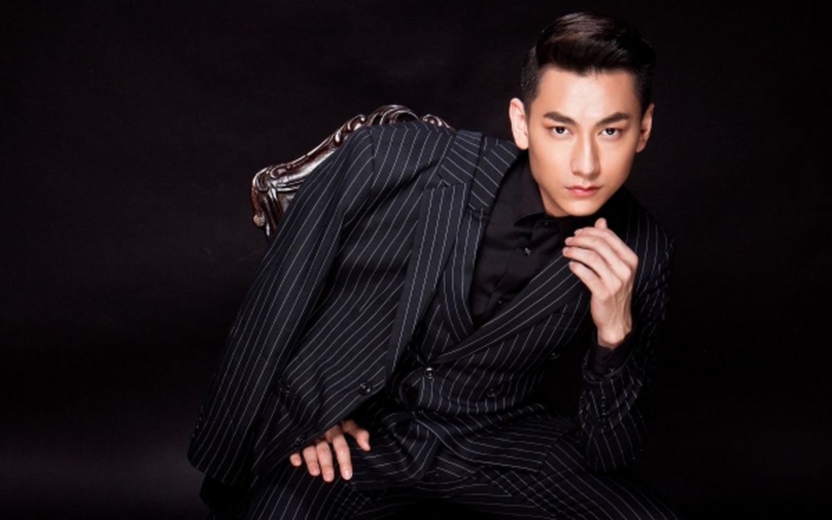 Isaac tiếp tục “đốn tim” fan bằng MV “Mr. Right” bản Dance