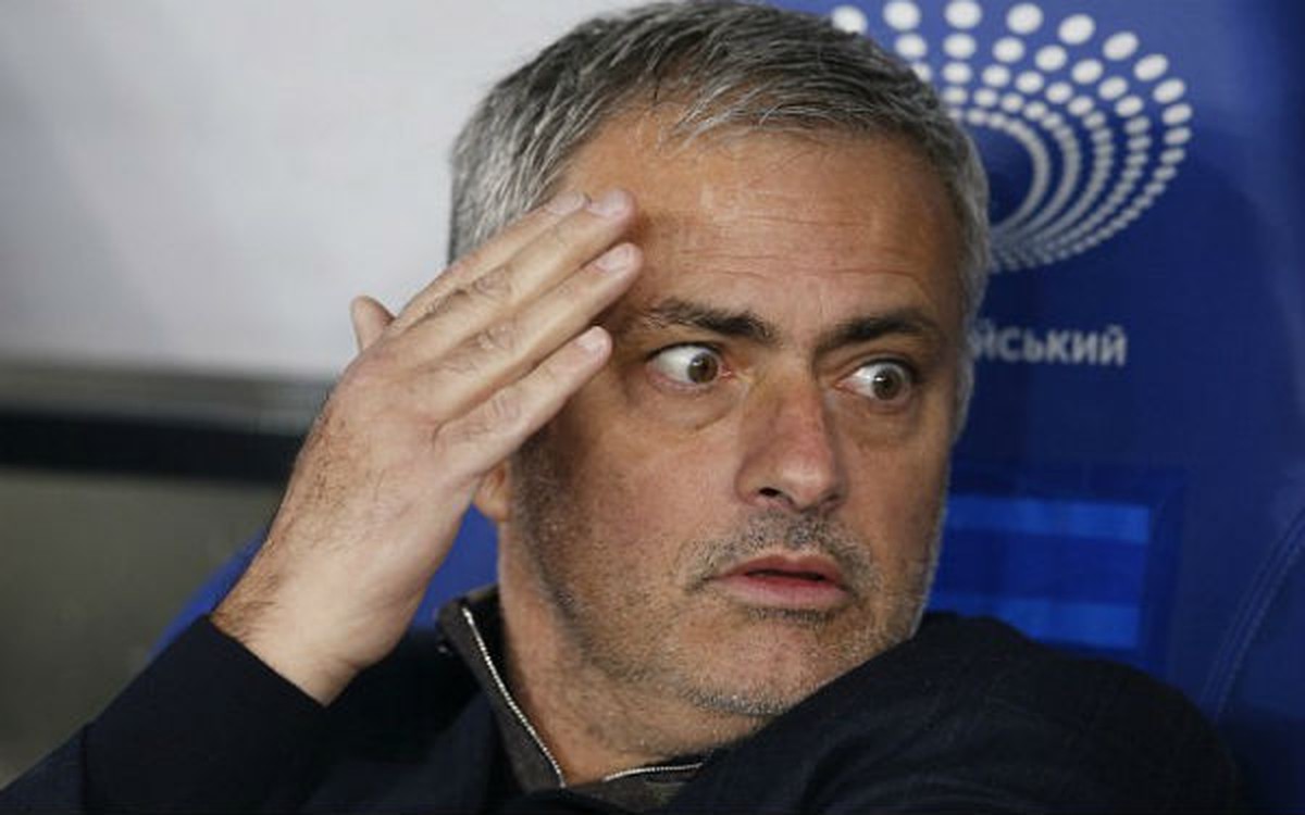 Chelsea hòa nhạt thếch, Mourinho chê trọng tài 