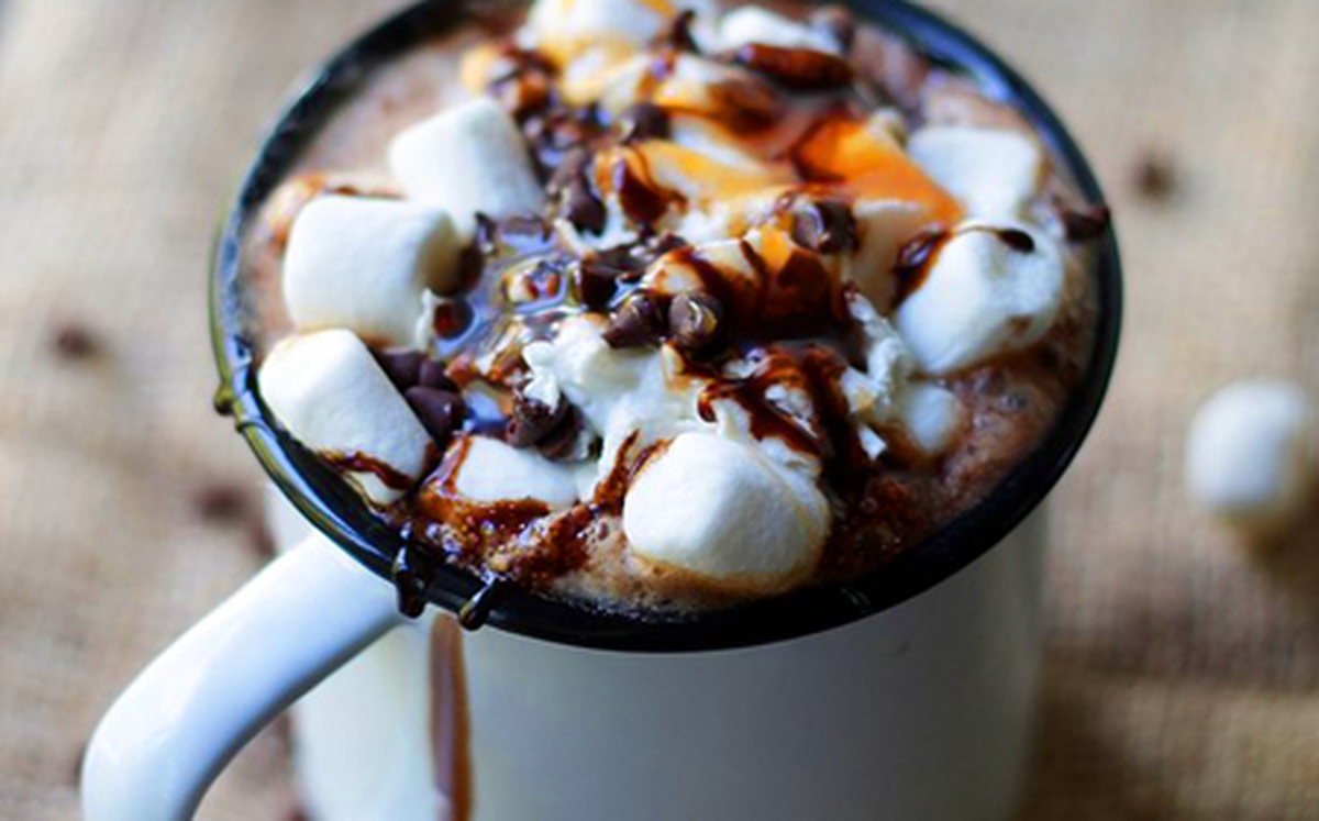 Công thức pha chocolate nóng hổi và cách dự trữ đồ uống cực hay