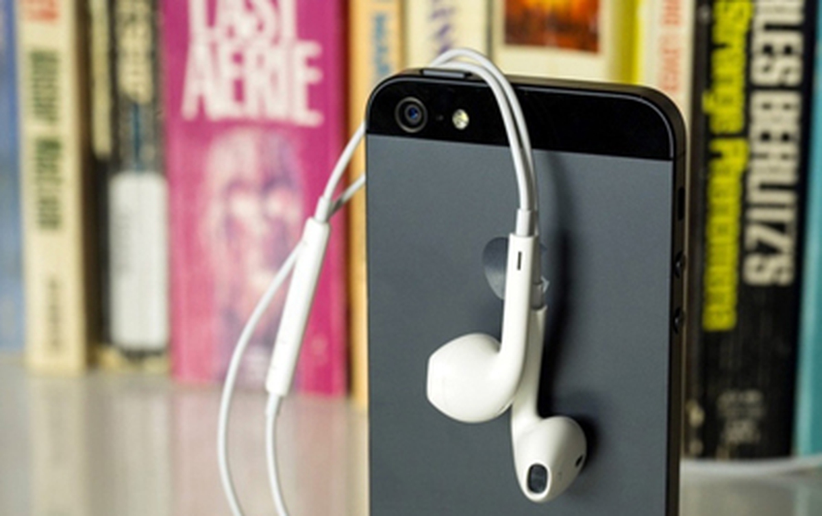 10 smartphone pin trâu nhất Quý I 2013