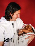 Lionel Messi & Lamine Yamal: Cái chạm tay gần hai thập kỷ và sự kỳ diệu của bóng đá