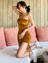 Lâu rồi mới thấy Kỳ Duyên lên đồ đơn giản mà vẫn &quot;chiến&quot;, tất cả là nhờ vào mẫu váy hack dáng mà thiên hạ đang rất mê