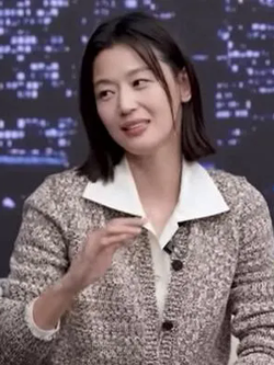 Jun Ji Hyun tiết lộ thói quen tập luyện và ăn nhiều protein hàng ngày