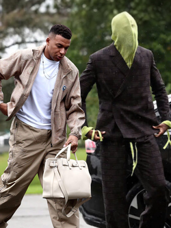 MXH bất ngờ về đội bóng mặc đẹp nhất thế giới: Biết cầu thủ giàu rồi nhưng trình chơi đồ hiệu quá "khét"