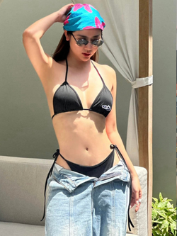 Huyền Lizzie cắt gắt một thứ để có vòng eo 56cm