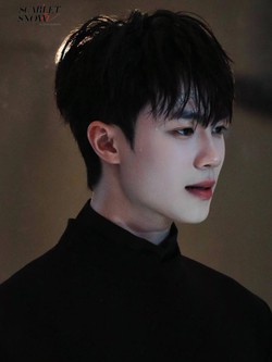 Vbiz nổi lên 1 mỹ nam 2K5 đẹp trai như hoàng tử, đặc biệt là không “dầu mỡ”