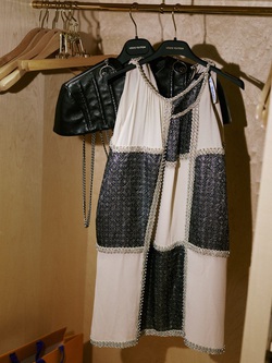 Chiếc váy Louis Vuitton "dính lời nguyền", ai mặc cũng gặp chuyện