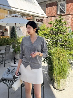 4 cách mặc áo len mỏng chuẩn sang xịn mịn cho những ngày đông không quá lạnh