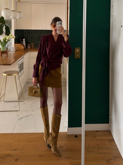 Phụ nữ Pháp đang mê mẩn trang phục màu nâu, mix đồ sang thế này không tham khảo quá phí