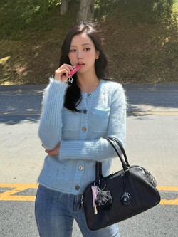 Hóa ra Jisoo là "cao thủ" mặc áo len, gợi ý 5 công thức hack tuổi đỉnh của đỉnh