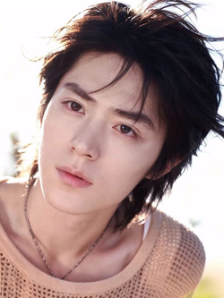 Ảnh thời trẻ của mỹ nam "mặt lạnh cơ địa", U50 vẫn tiết kiệm nụ cười nhưng visual được ví như "siêu xe"