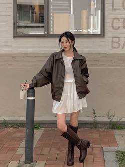 Có ít nhất 10 cách mặc áo khoác + váy đậm chất nữ tính, sang chảnh đẹp mê