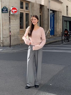 5 mẫu áo hoàn hảo để mix cùng quần ống rộng, mặc đơn giản mà chuẩn sành điệu chính là đây