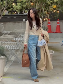 5 cách mặc quần jeans dành cho phụ nữ trên 40 tuổi: Đẹp và sang tới độ hoàn hảo