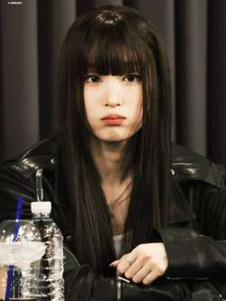 Tiểu thư Samsung khiến quá khứ của Kim Ji Won được nhắc lại