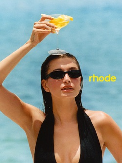 Thương hiệu beauty đột phá nhất 2025 phải là Rhode: 3 tuổi, 10 sản phẩm dẫn đến thương vụ tỷ đô