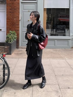 5 công thức mặc đồ đen sành điệu mãn nhãn, rất sang chứ không hề già