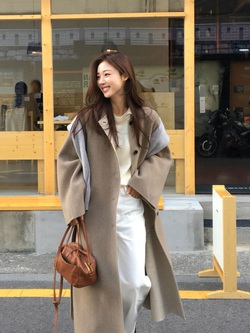 5 món thời trang màu trung tính cần có để phối đồ trong tích tắc là đẹp