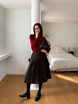 Phụ nữ Hàn có 4 cách mặc áo len đơn giản vô cùng, nhưng rất sành điệu