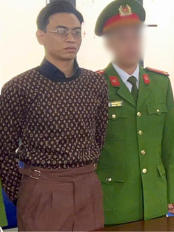 Chiếc áo Louis Vuitton của "tổng tài" vừa bị bắt