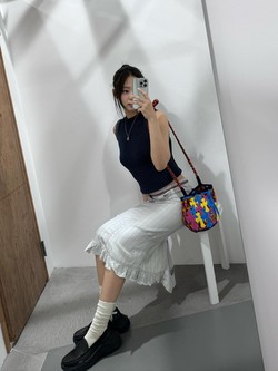 2 người phụ nữ có chiều cao khiêm tốn, nhưng vẫn là biểu tượng thời trang
