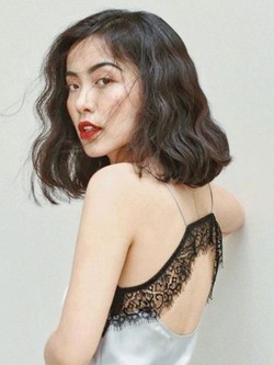 Hà Trúc bị đào lại quá khứ để lông mày sắc lẹm, cố trở thành "bản sao" Hà Tăng?