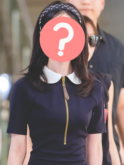 Tình tin đồn của Jungkook (BTS) ra sân bay để quên 1 thứ khiến nhan sắc từ công chúa thành dân thường