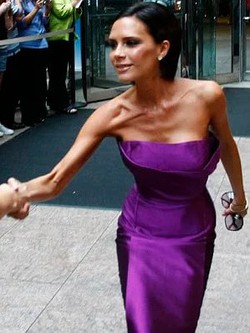 Victoria Beckham vì sợ béo mà ép cân đến suy dinh dưỡng, gần 30 năm chỉ ăn cá và rau luộc