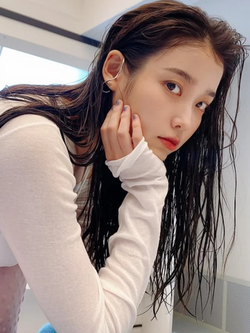 Bí mật vì sao tóc gội ngoài tiệm thơm sạch suốt 3 ngày, gội ở nhà 1 ngày sau là bết